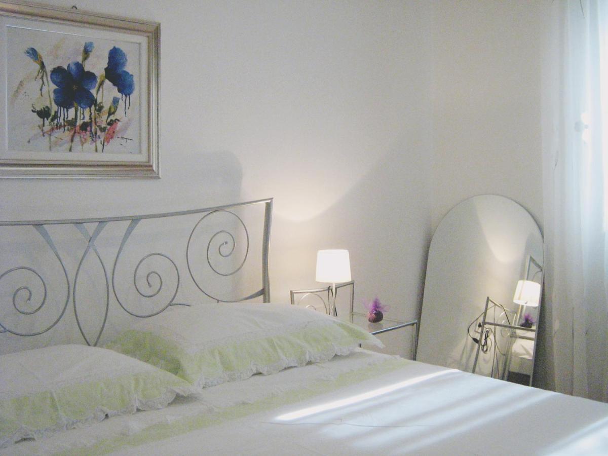 Orange Bamboo Suite Split Ngoại thất bức ảnh